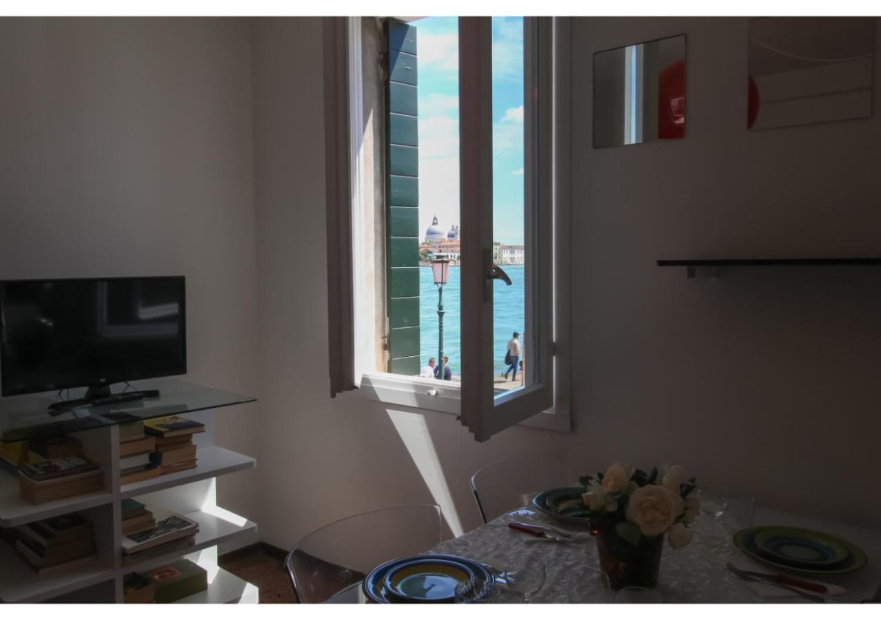 Canal-view, In Apartment